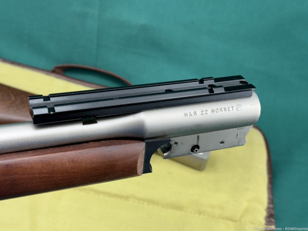 H&R Handy Gun II Combination Rifle Shotgun 22 Hornet 20ga in Zipper Case-img-3