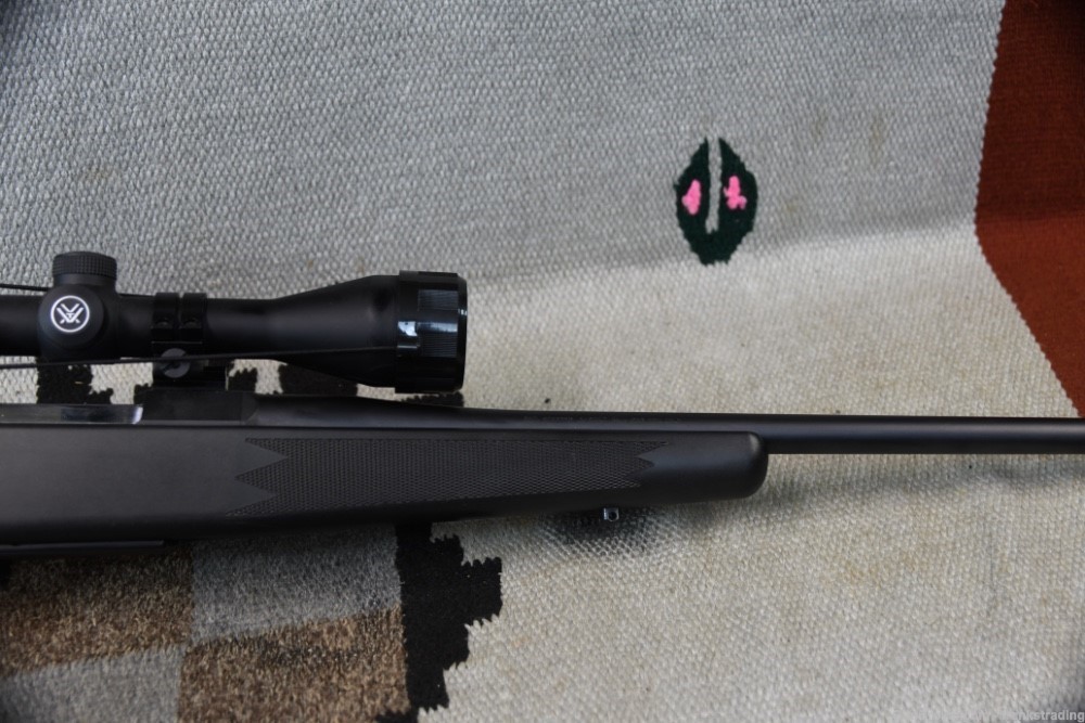 Browning A Bolt ii rifle stalker 325 WSM 23inchbbl as NEW w/scope-img-13