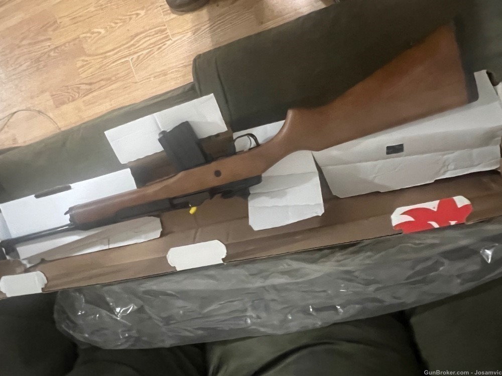 Ruger Mini 14 semi auto rifle wood .223/5.56 NATO 2 mags 20rd Factory New -img-3