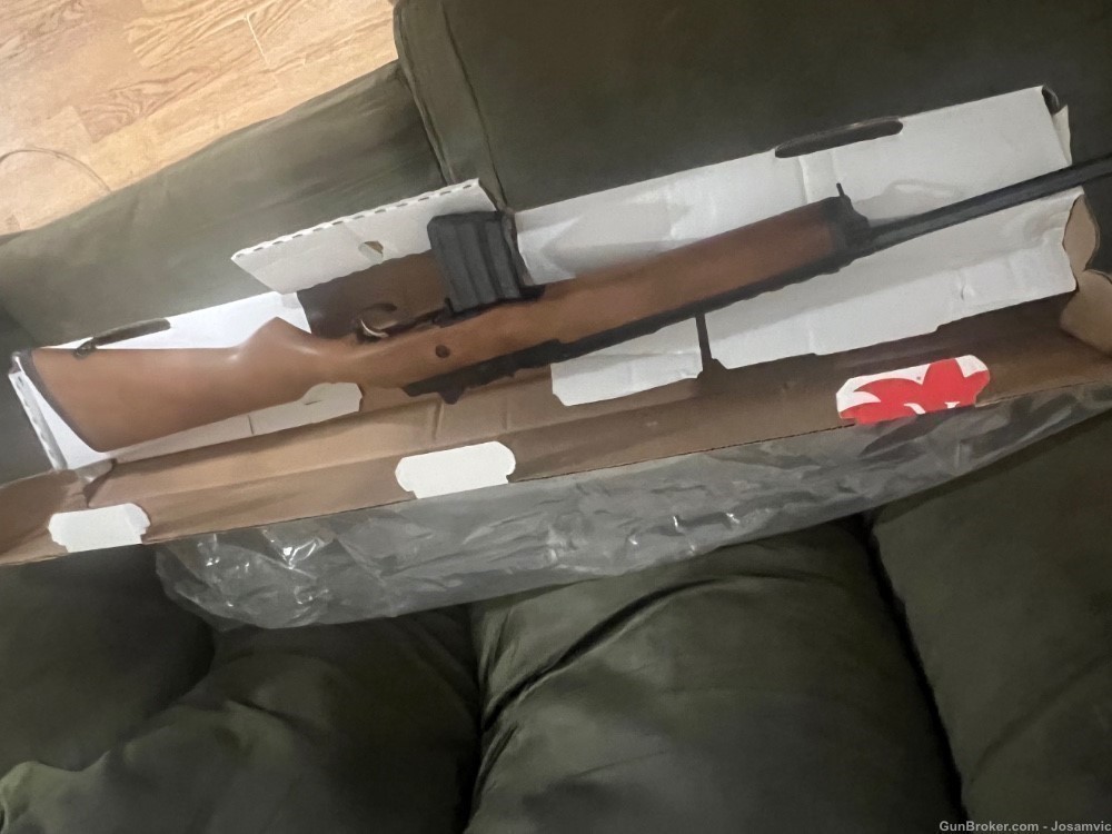 Ruger Mini 14 semi auto rifle wood .223/5.56 NATO 2 mags 20rd Factory New -img-2