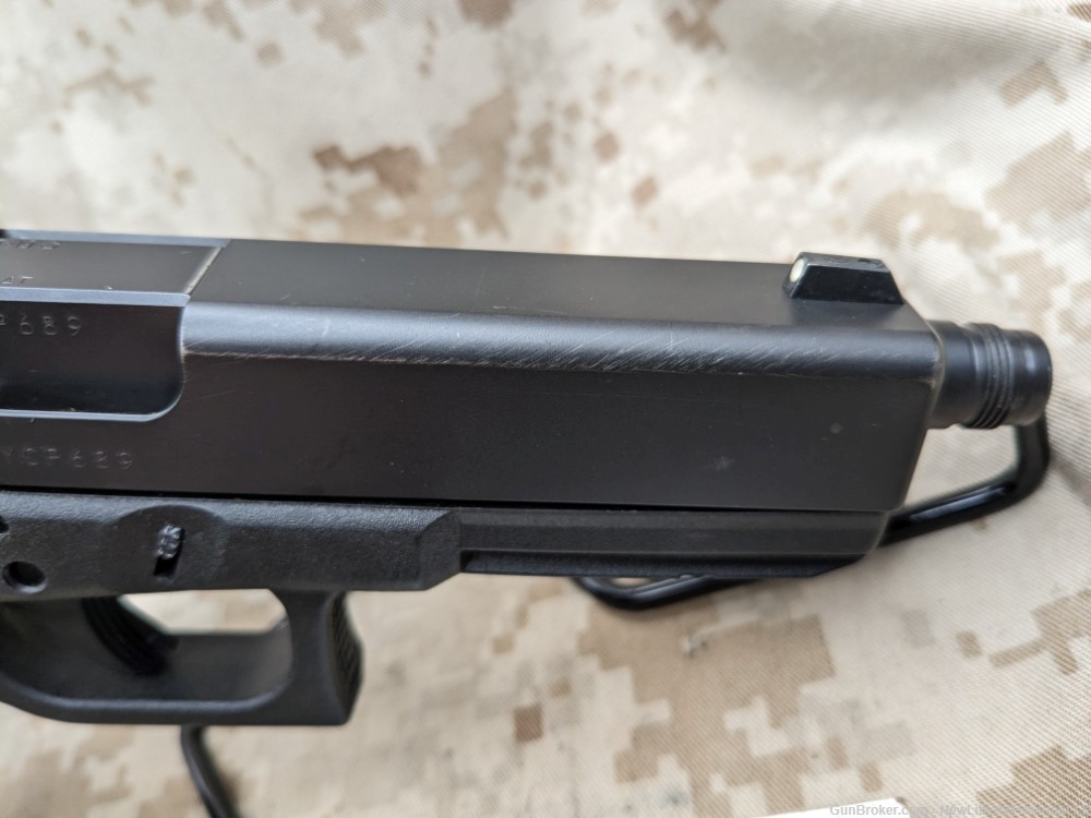 Glock 17 Gen 3 Pistol 9x19 G17 Austria USED Factory Threaded BBL 1-17rd Mag-img-4