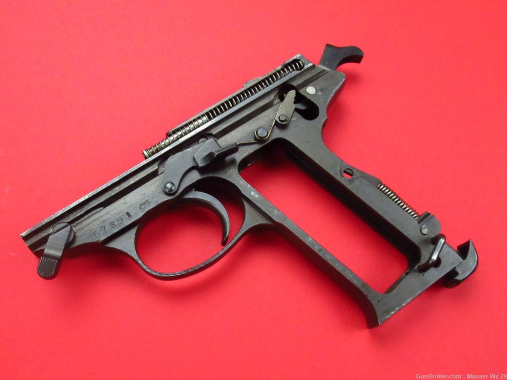 Very nice WWII 1944 BYF 44 Luger P38 Mauser German Army Pistol 9mm Luger-img-114