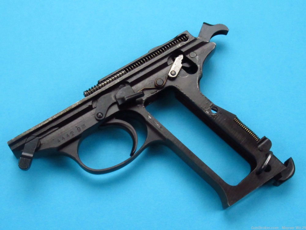 Excellent 1942 WWII Used German Walther P38 pistol AC42 German 9mm Luger-img-108