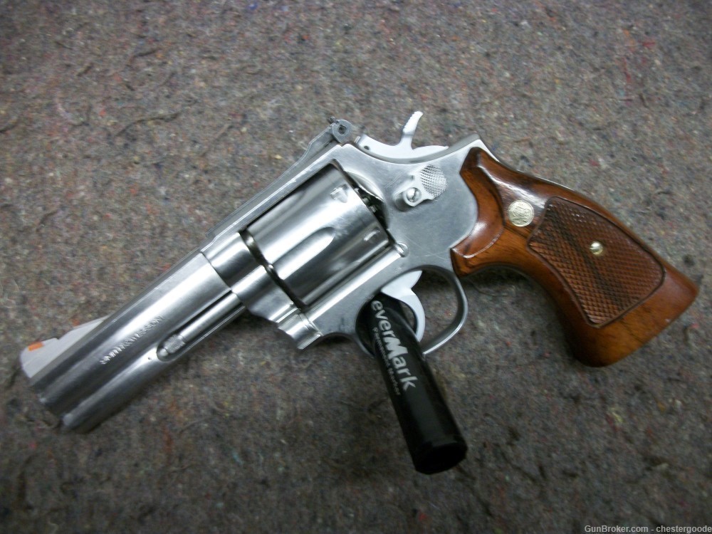 SMITH & WESSON 686 STAINLESS 4"-img-0