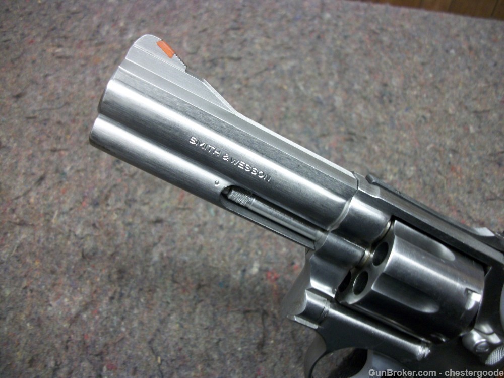 SMITH & WESSON 686 STAINLESS 4"-img-6