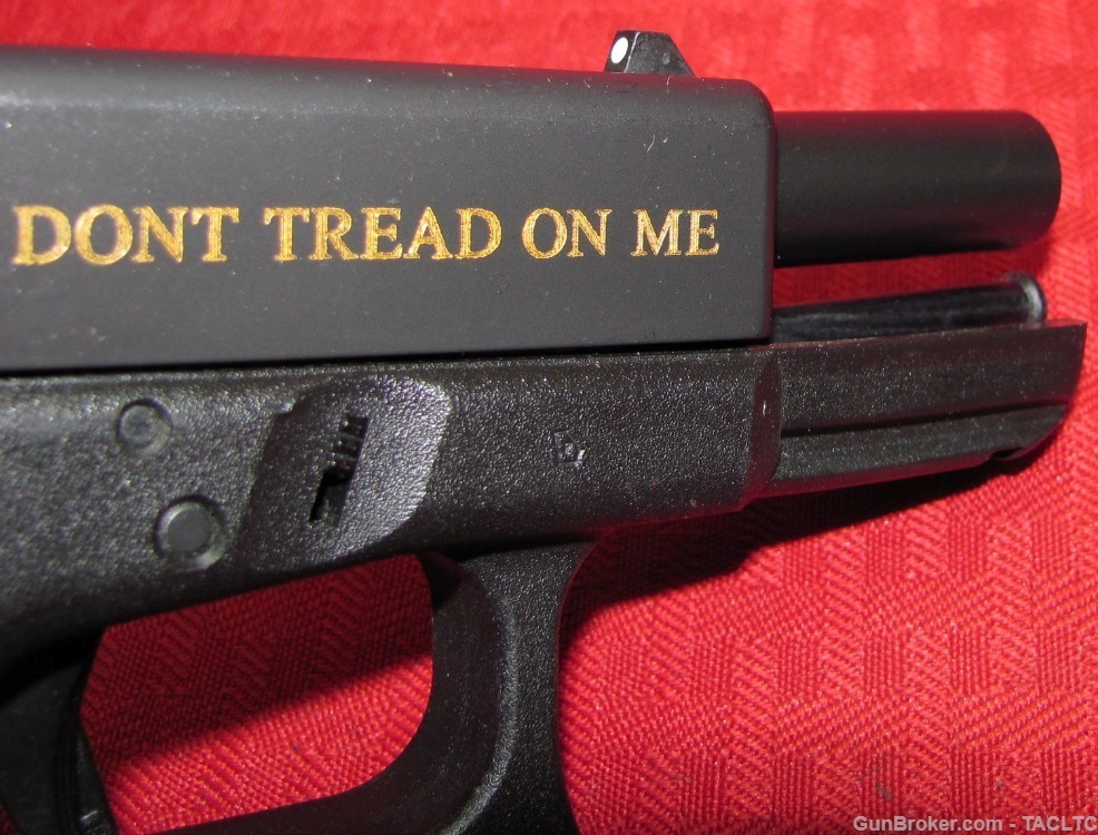 GLOCK 19 GEN3 "DON'T TREAD ON ME" ENGRAVED 2 MAGS-img-15