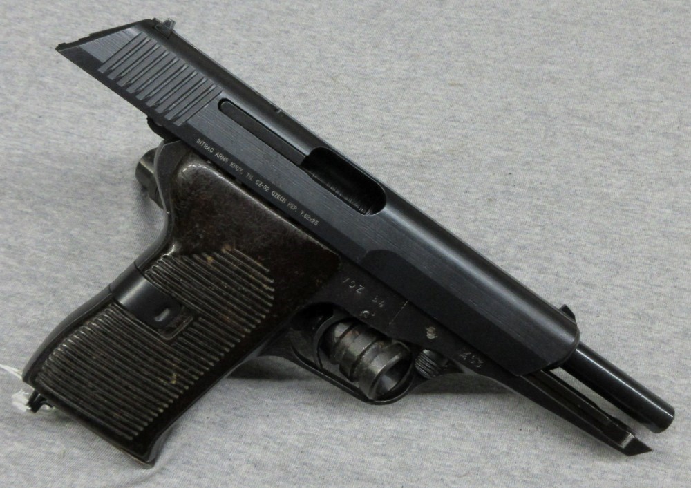 CZECH CZ52 pistol w Holster & Extra 8rd Magazine 7.62x25mm Matching Numbers-img-3