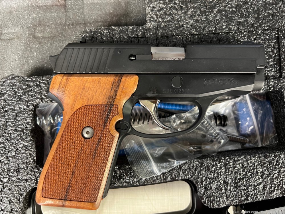 sig p239 357 sig with 40s/w barrel.case wood grips, ss trigger-img-0