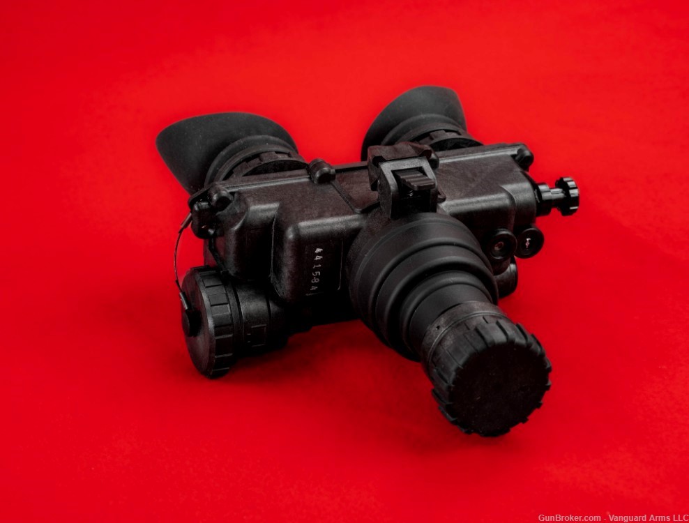 PVS 7 Night Vision Goggles With Head Mount Assembly, Bag, and more! -img-0