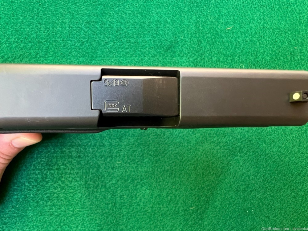 Glock G43 9mm LNIB-img-3