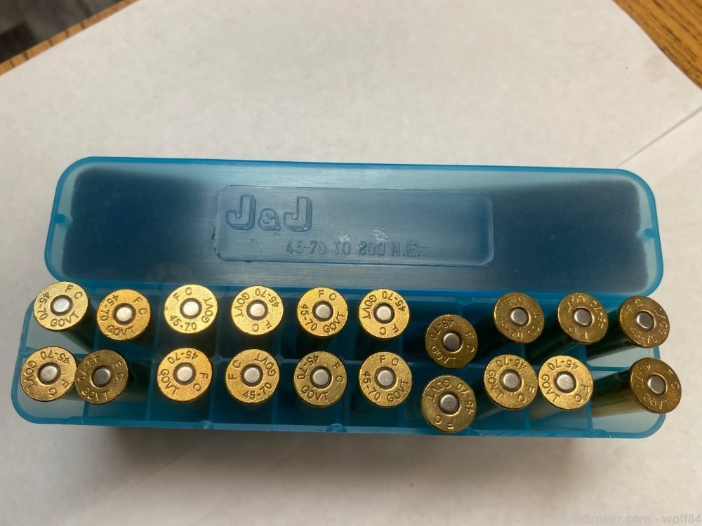 33 Winchester  200 grain Soft Point  33 WCF  NOS -img-1