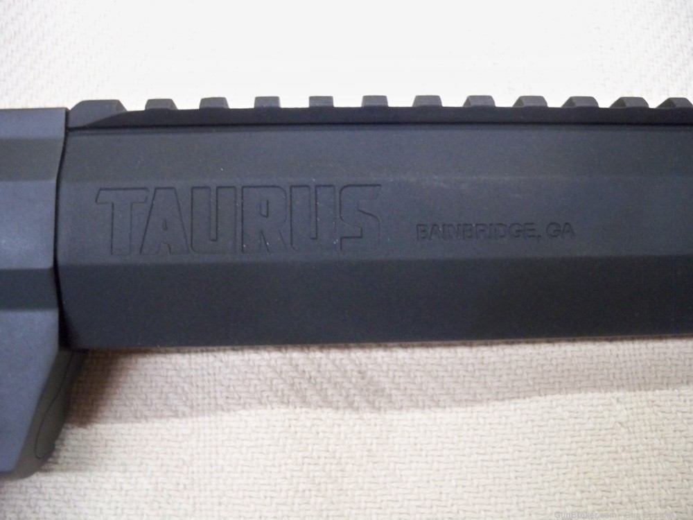 Taurus Raging Hunter .454 Casull  8 3/8" Barrel  Factory Ported  New In Box-img-12