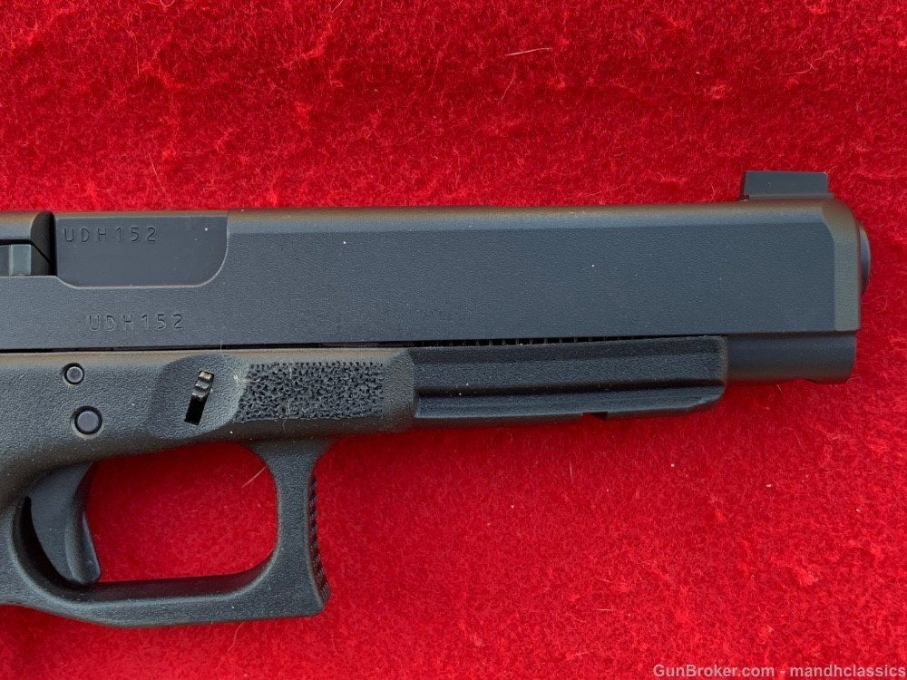LNIB Glock 34 Gen 3, blued, 9mm, 3 mags, CA Compliant-img-6