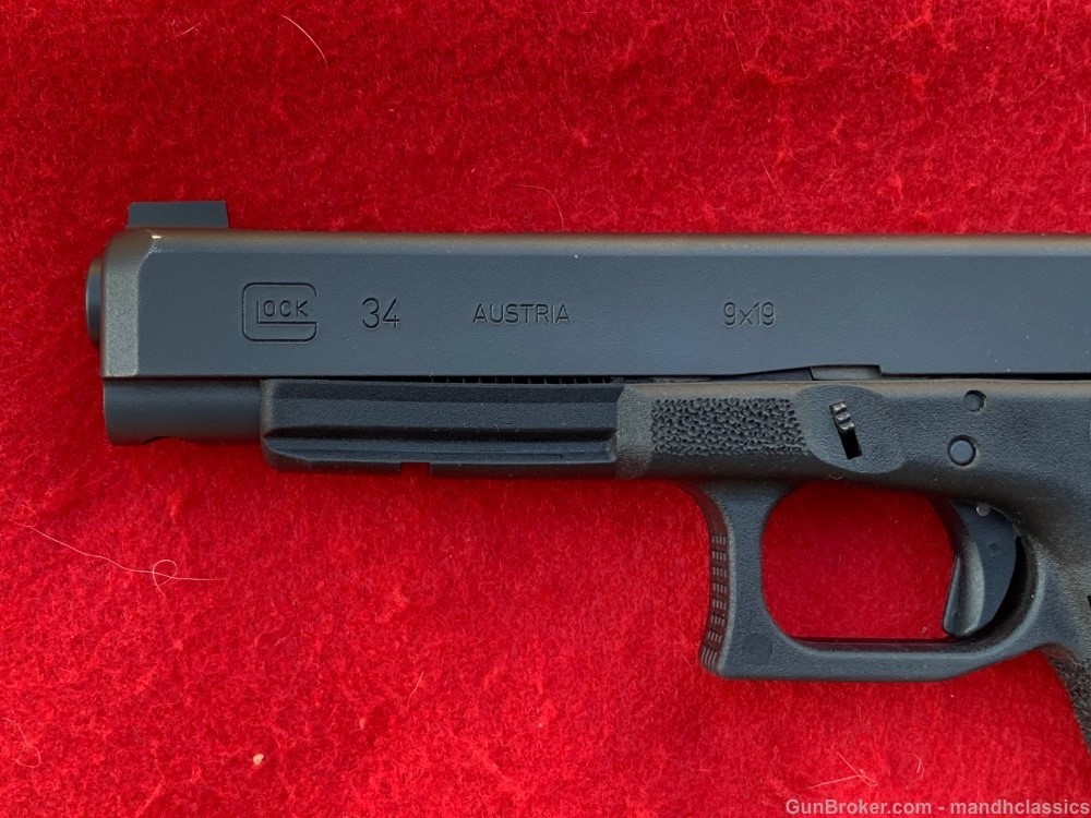 LNIB Glock 34 Gen 3, blued, 9mm, 3 mags, CA Compliant-img-11