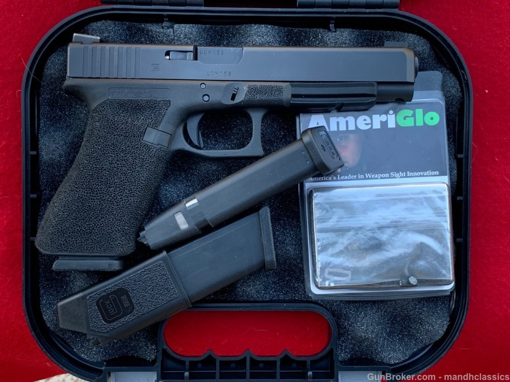 LNIB Glock 34 Gen 3, blued, 9mm, 3 mags, CA Compliant-img-2