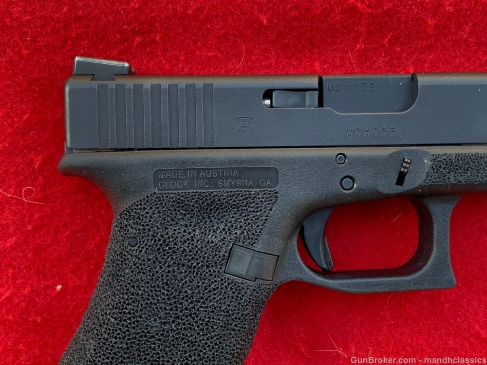 LNIB Glock 34 Gen 3, blued, 9mm, 3 mags, CA Compliant-img-5
