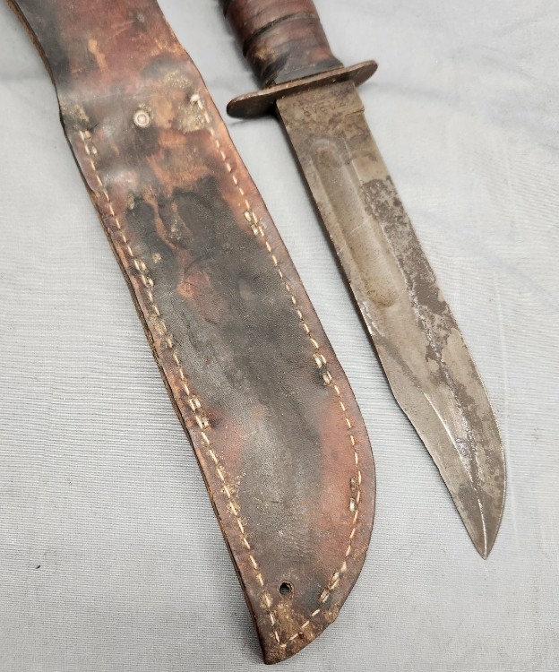 Ka-Bar USMC fighting knife Olean, NY with leather sheath-img-11