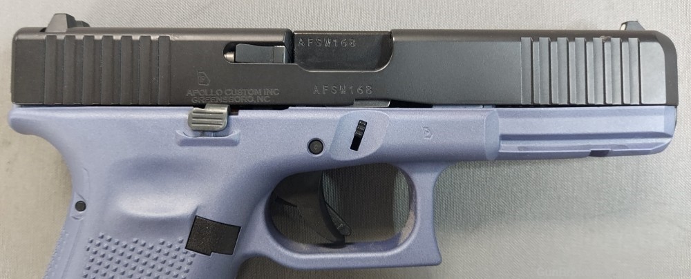 Used Glock 17 Gen 5 Semi-Auto Pistol 9mm 4.49" Barrel 17 Rounds 3 Mags-img-3