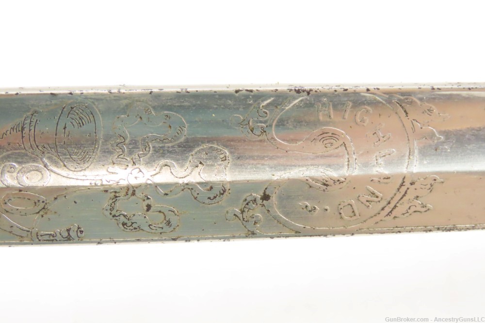 Engraved KING’S OWN SCOTTISH “BORDERERS Sword with Etched Blade & SCABBARD -img-8