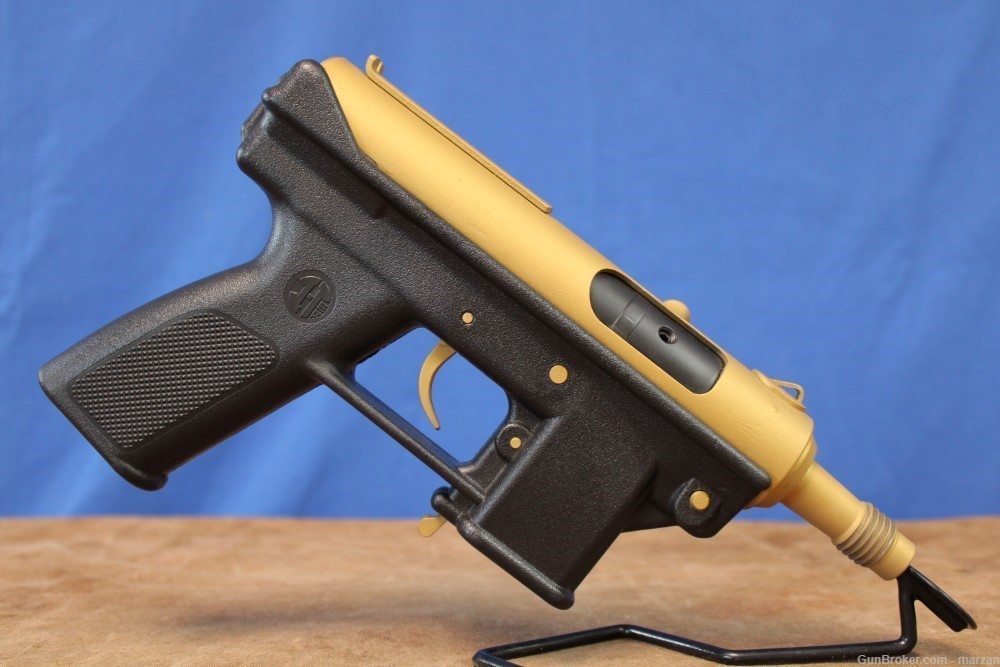 Intratec TEC-9 9mm luger 2 x 30 rd mags Gold/Blk Semi-Automatic pistols-img-0