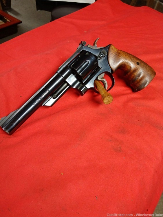 s&w - 57 - 41 mag - used. -img-1