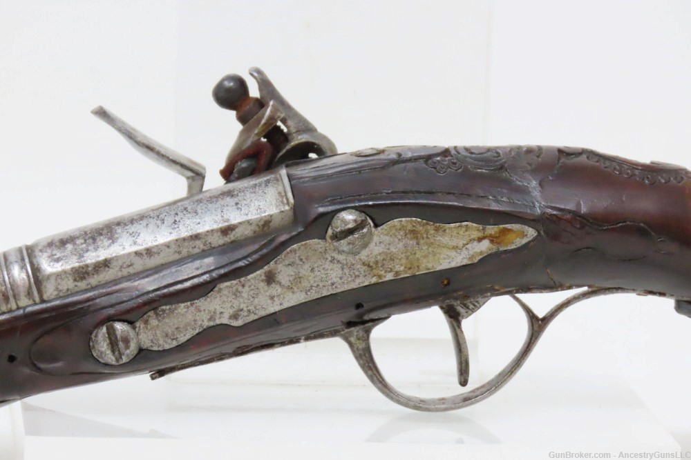 1700s DAINTY EUROPEAN Antique FLINTLOCK Pistol CARVED Stock .32 Caliber-img-14