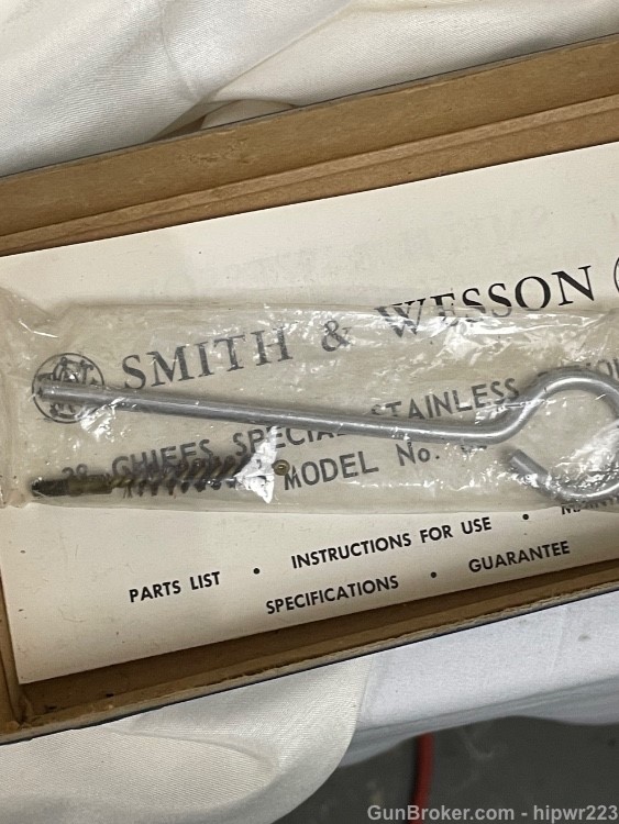 Smith & Wesson Model 60 .38 Special rare early stainless in box BEAUTY! C&R-img-31