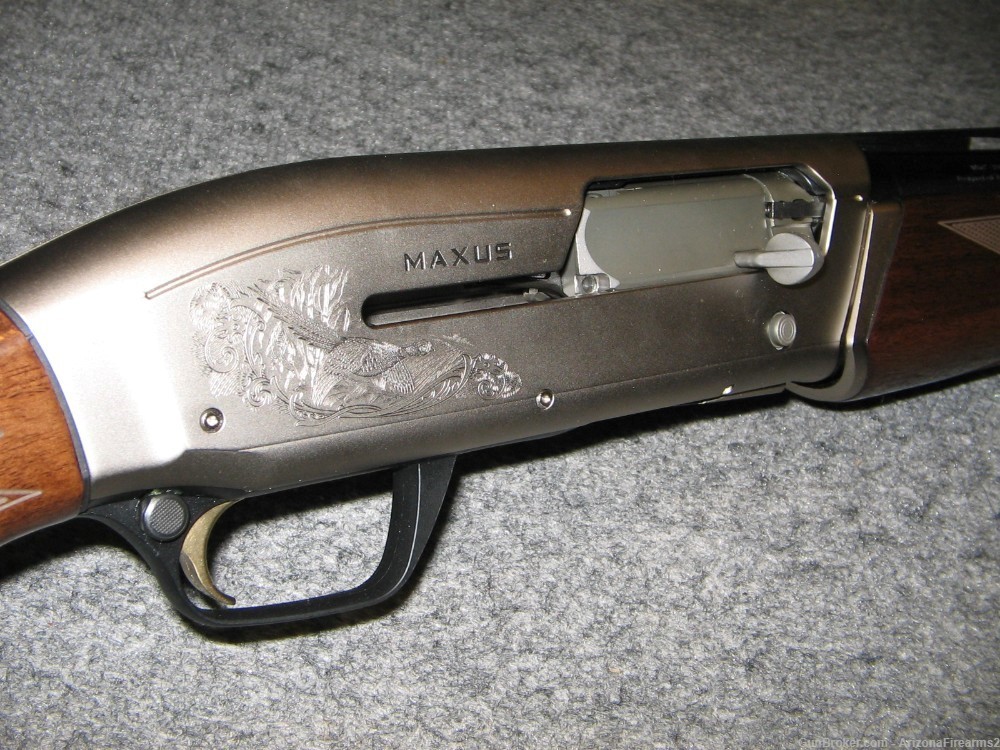 Browning Maxus shotgun in .12GA CLEAN!!-img-6