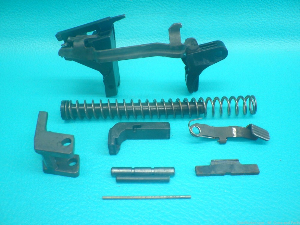 Glock 19 Gen1 9mm Pistol Repair Parts kit-img-0