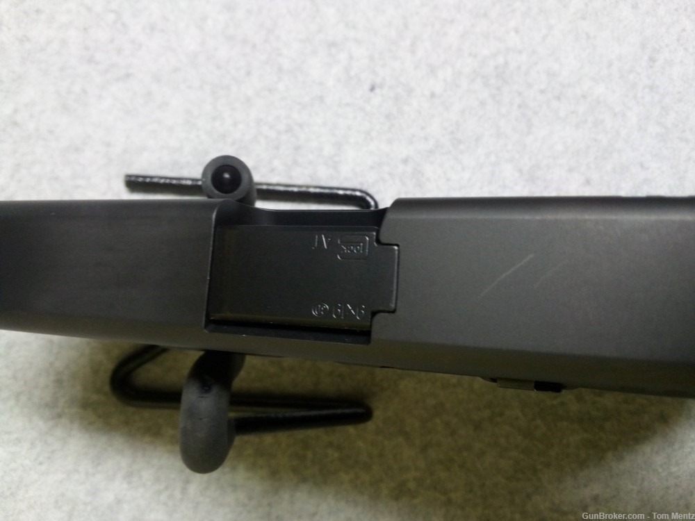 Glock 19 Semi Auto Pistol, 9x19, 4.02" Barrel, 3 mags And Case-img-15