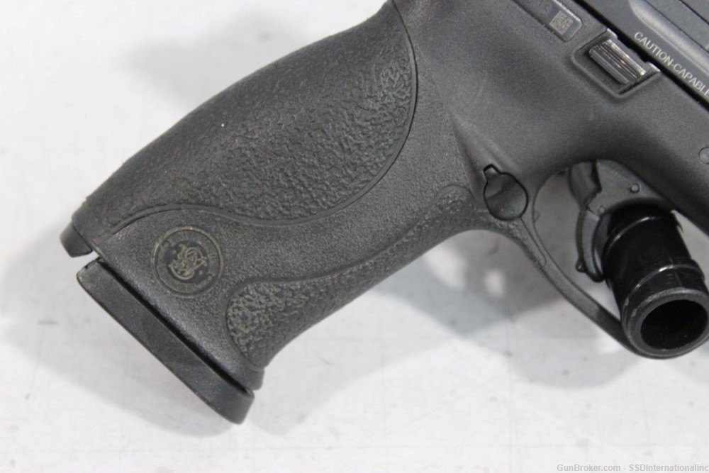 Smith & Wesson M&P9 9mm with Safariland Holster-img-11