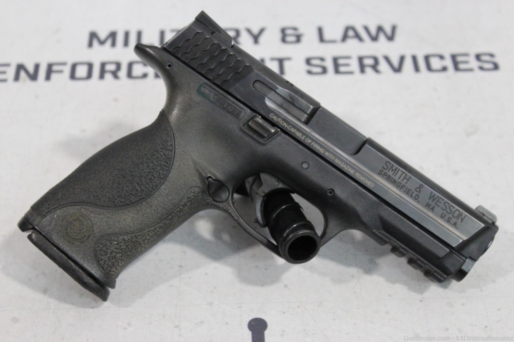 Smith & Wesson M&P40-img-10