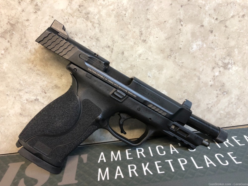 Smith & Wesson M&P45 M2.0 Pistol w/ threaded barrel-img-4
