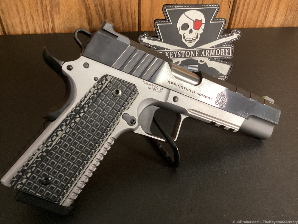 Springfield Armory Emissary 45acp used with everything as new-img-0
