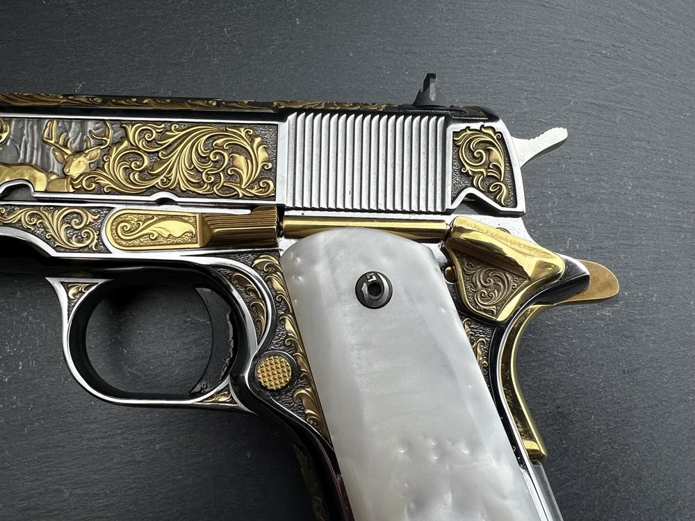 PROTOTYPE - Colt 1911 Whitetail Woodsman Gold Plated Engraved by Altamont-img-3