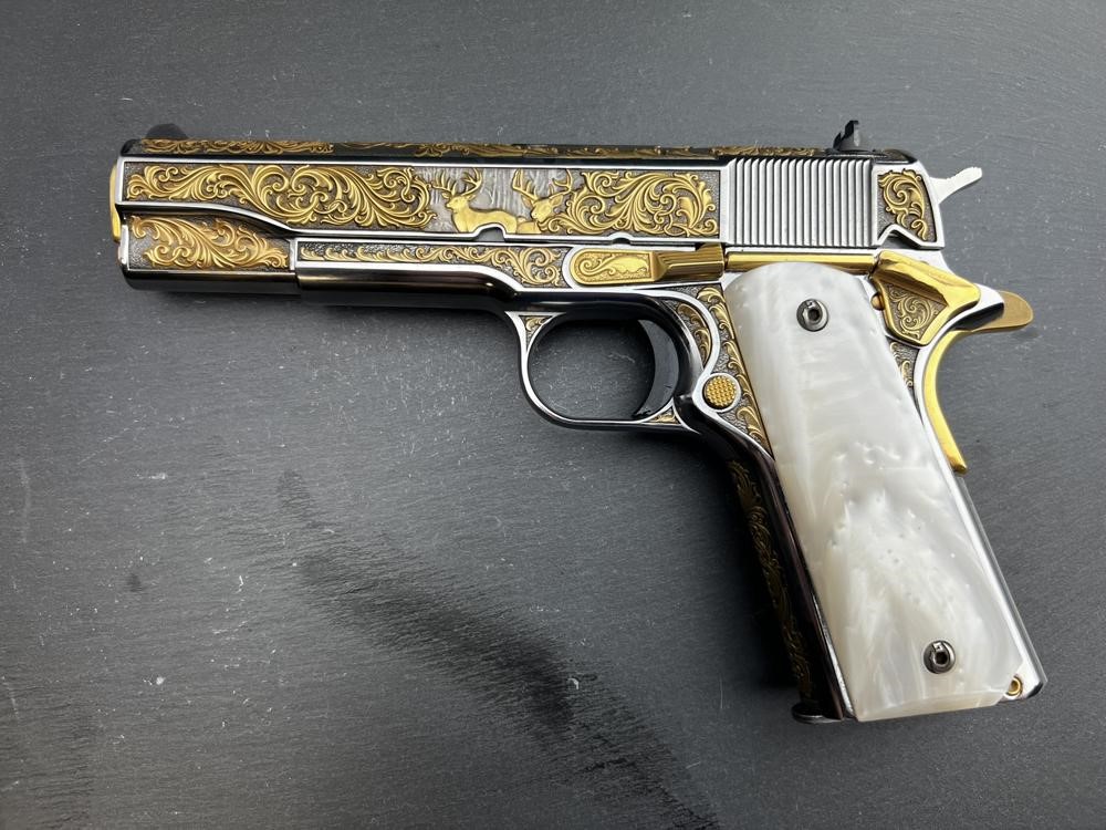PROTOTYPE - Colt 1911 Whitetail Woodsman Gold Plated Engraved by Altamont-img-0