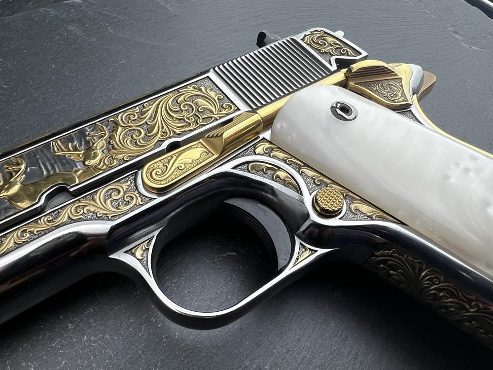 PROTOTYPE - Colt 1911 Whitetail Woodsman Gold Plated Engraved by Altamont-img-4
