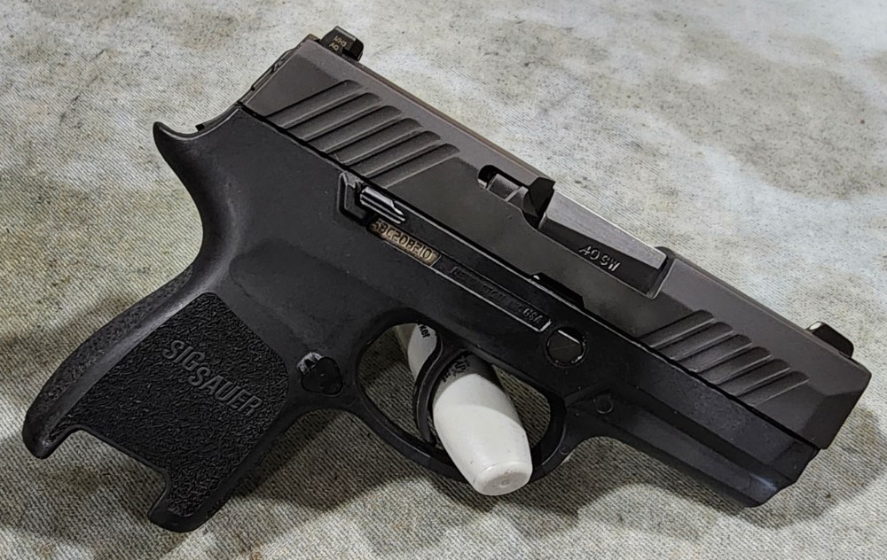 Police Trade Sig Sauer P320SC Sub-Compact .40S&W NS 3 Mags -img-2