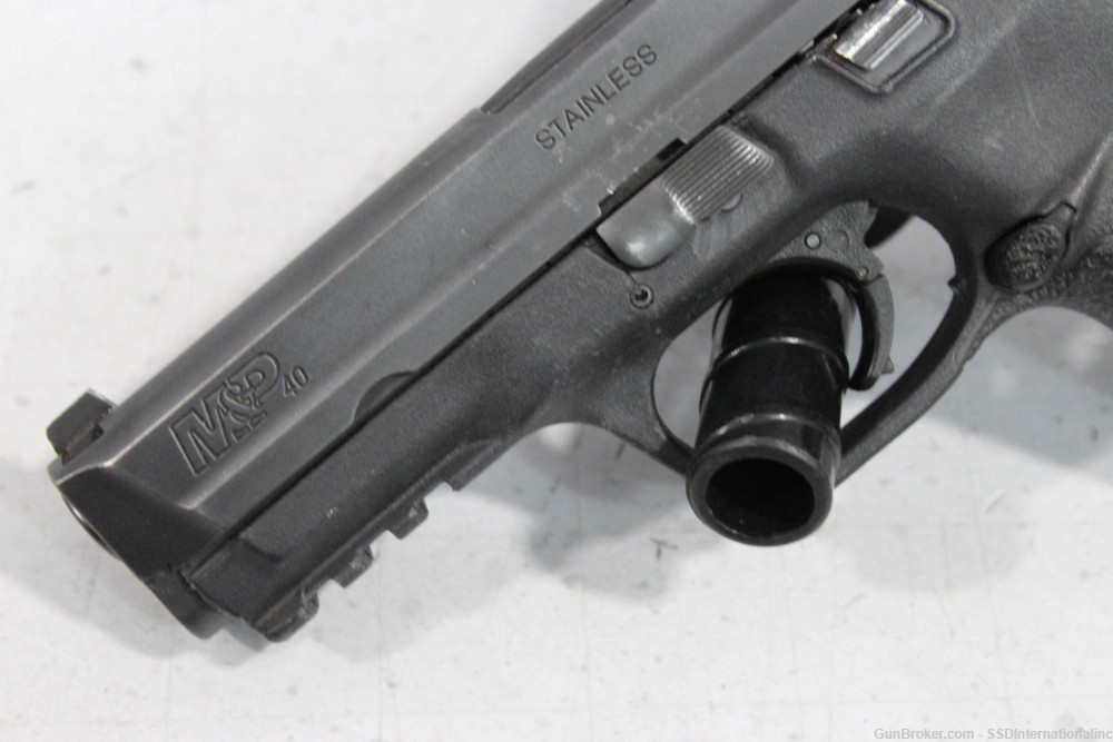 Smith & Wesson M&P40-img-4