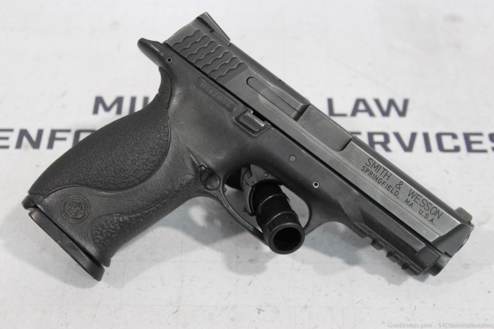 Smith & Wesson M&P40-img-10