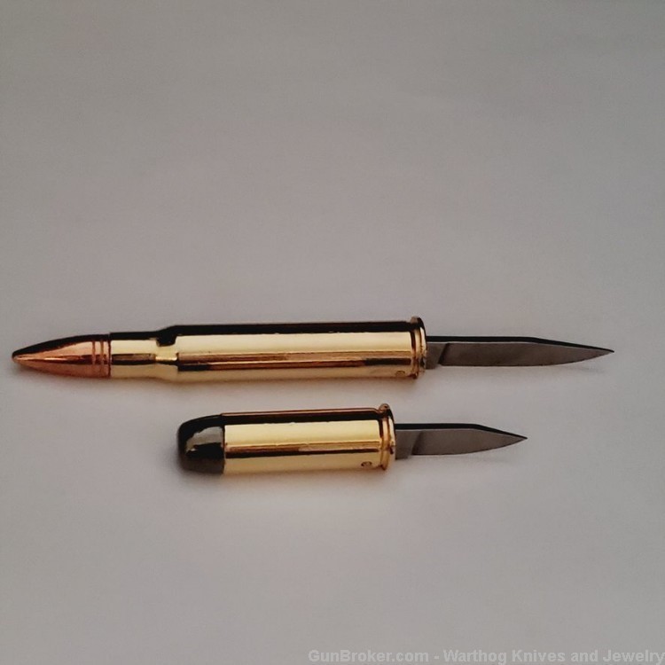 One 30-06 Bullet  & One 44 Magnum Bullet Folding Knife.  ITALIAN.-img-1