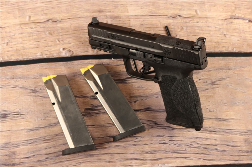 Smith & Wesson M&P10 M2.0 10mm Black 4" Barrel Original Box 2 Mags 15 Round-img-1