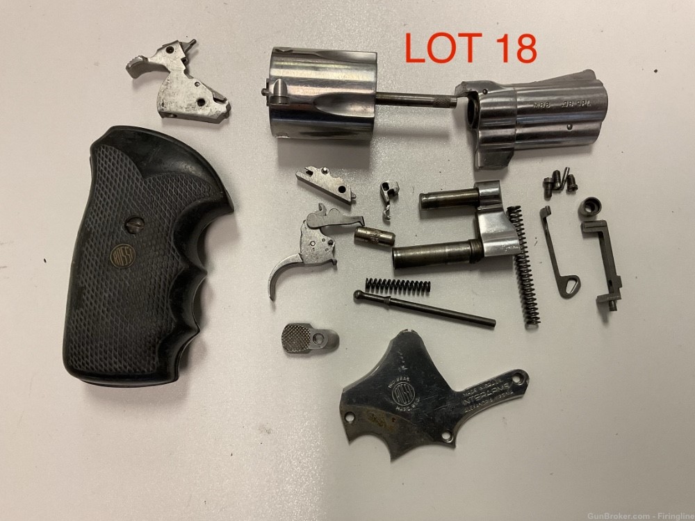 AMADEO ROSSI S.A. MOD M88 REVOLVER PARTS KIT -img-0