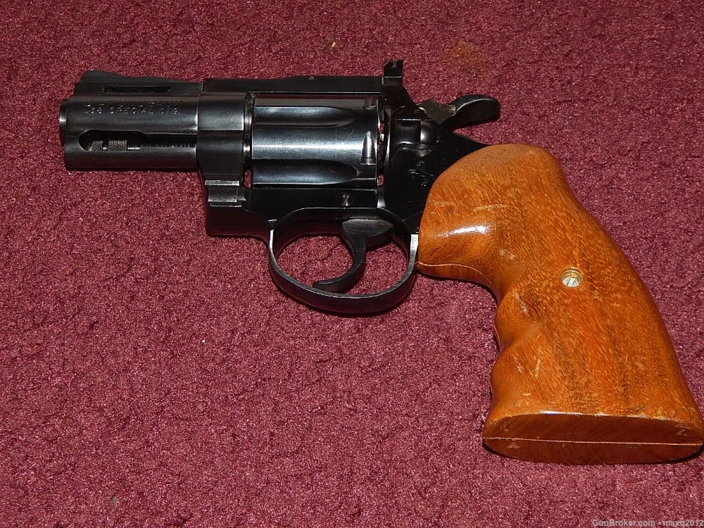 1967 Colt Diamondback .38 Sp. revolver snake gun 98%+ w box 2.5" barrel-img-0
