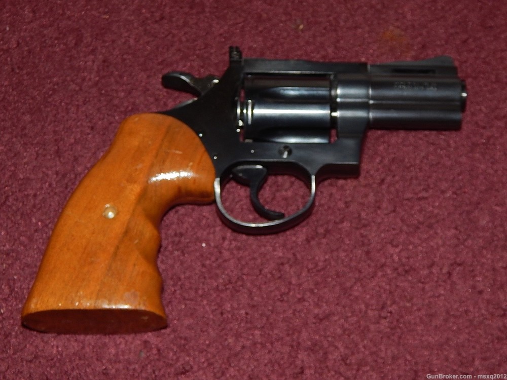 1967 Colt Diamondback .38 Sp. revolver snake gun 98%+ w box 2.5" barrel-img-1