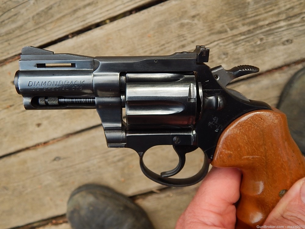 1967 Colt Diamondback .38 Sp. revolver snake gun 98%+ w box 2.5" barrel-img-4