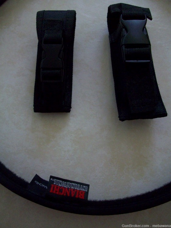JUST LOWERED PRICE BIANCHI DUTY/MILITARY ACCUMOLD BELT W 2 POUCHES-img-1