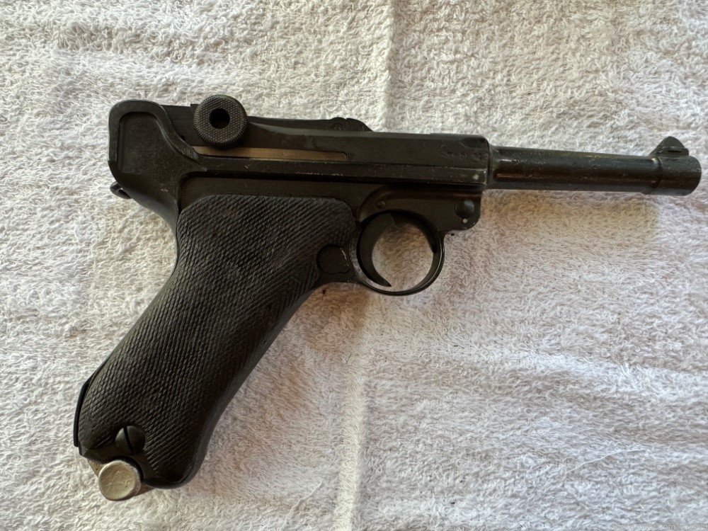 German Luger P08, 9mm Made by ERFURT WWII 1941-img-1