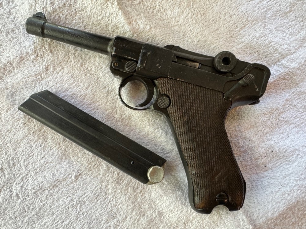 German Luger P08, 9mm Made by ERFURT WWII 1941-img-3