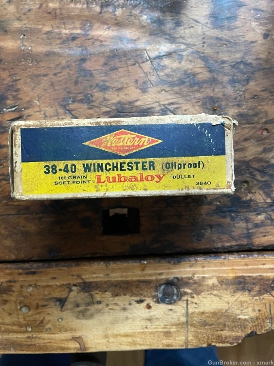 Western 38-40 Winchester cartridges and box-img-4